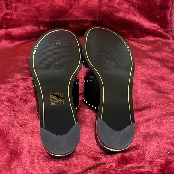 DKNY  flats 7.5 new with box - Picture 5 of 7